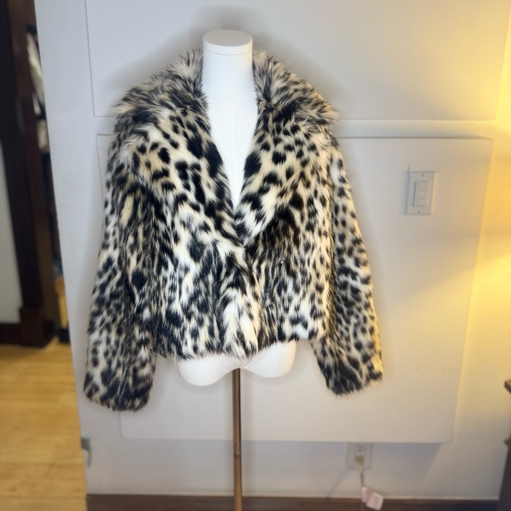 Alpine Faux Fur Jacket in Leopard MAJORELLE